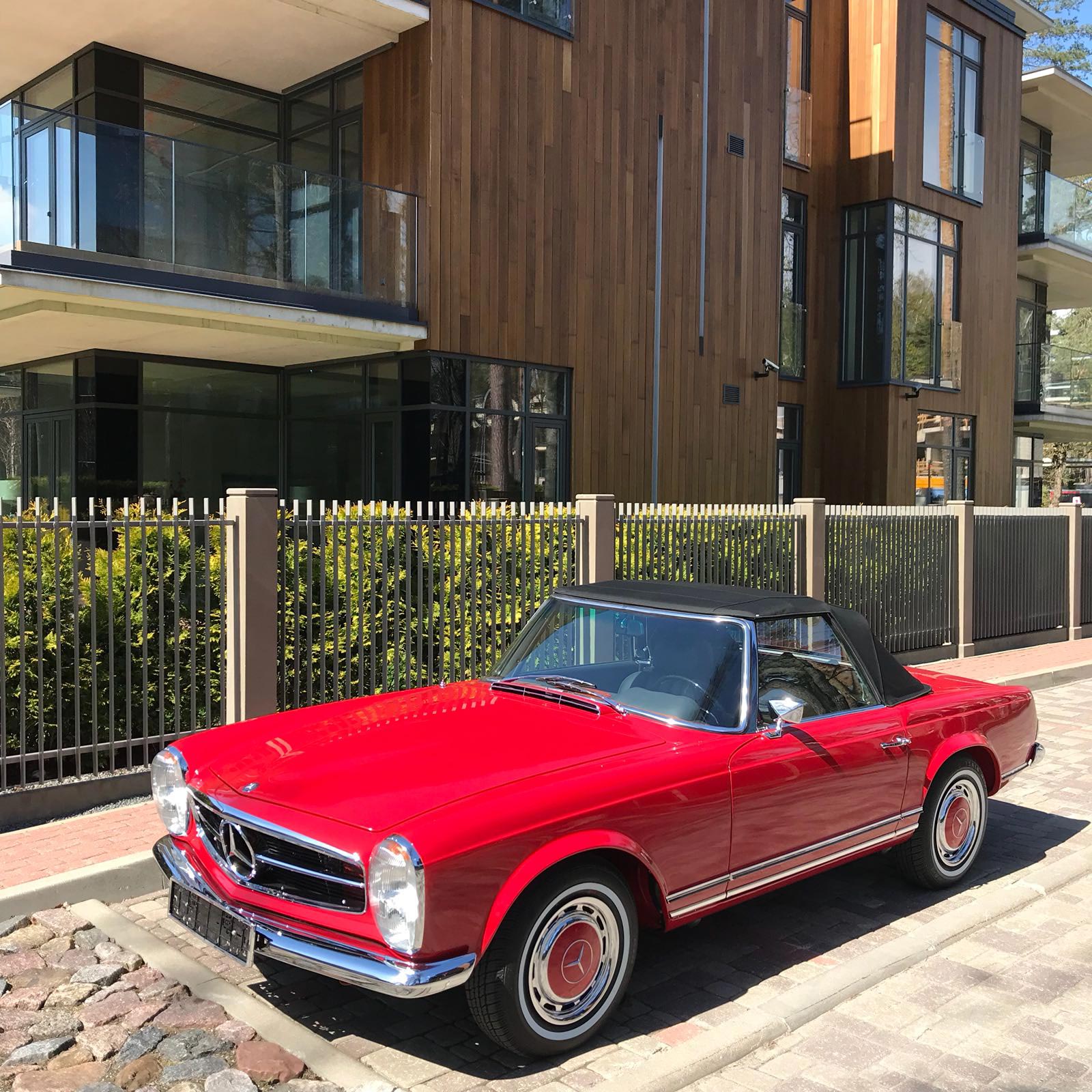 Mercedes Benz 280 SL w113 automatic 1970