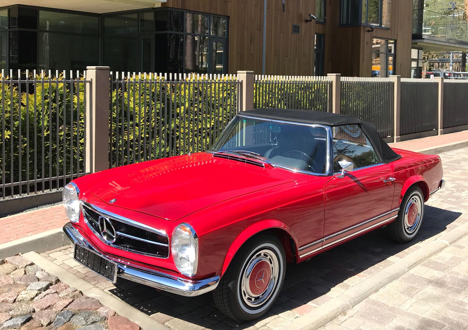 Mercedes Benz 280 SL w113 automatic 1970