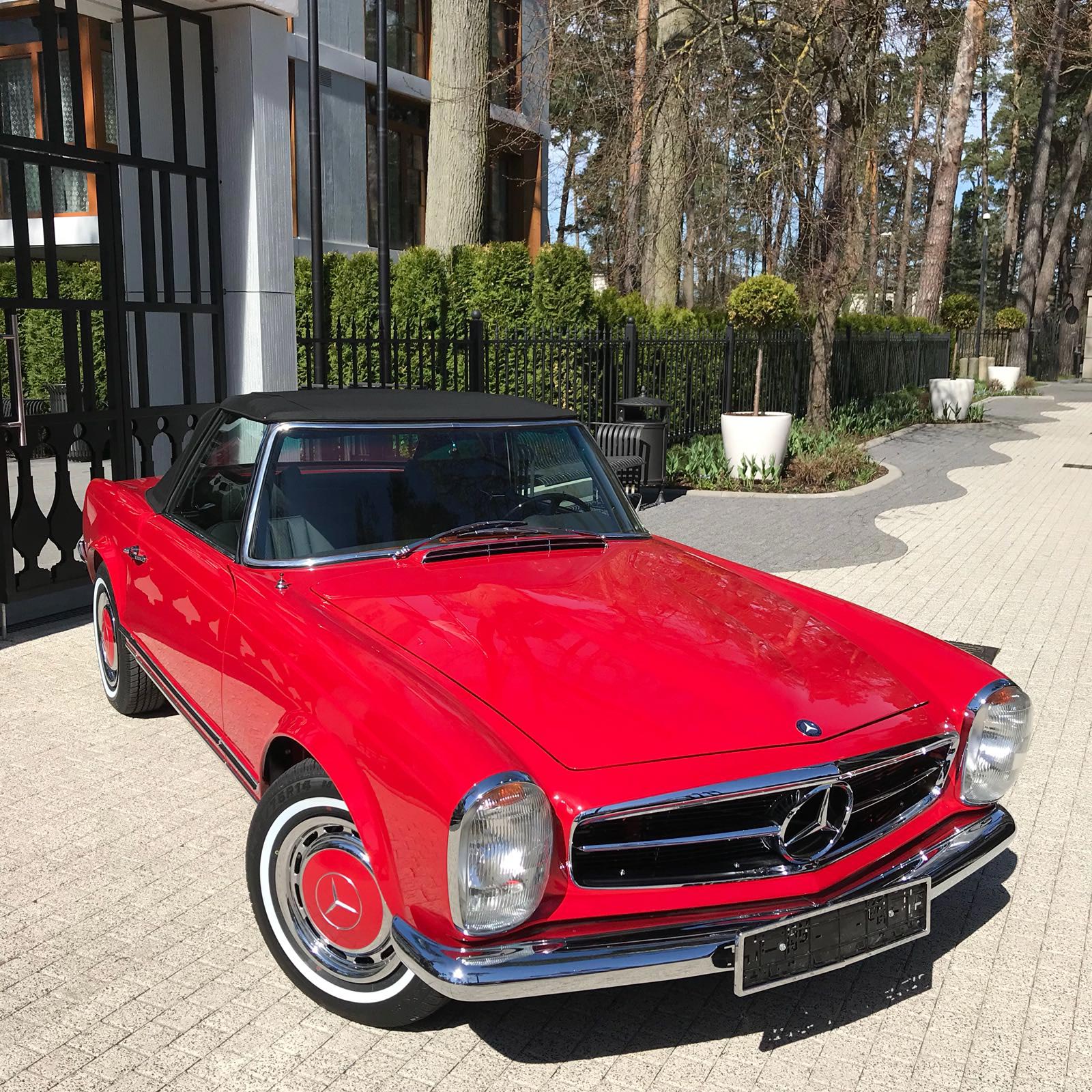 Mercedes Benz 280 SL w113 automatic 1970