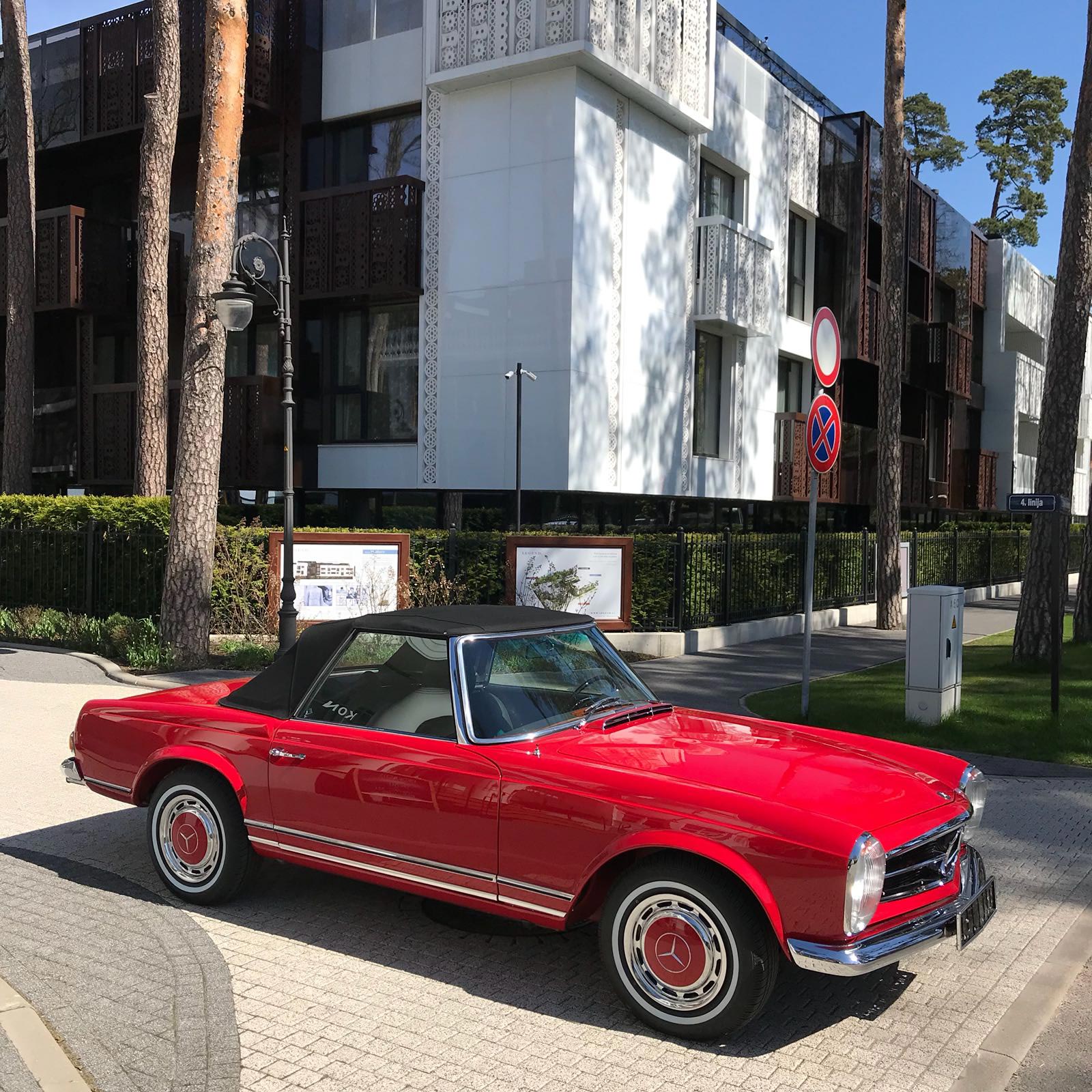 Mercedes Benz 280 SL w113 automatic 1970