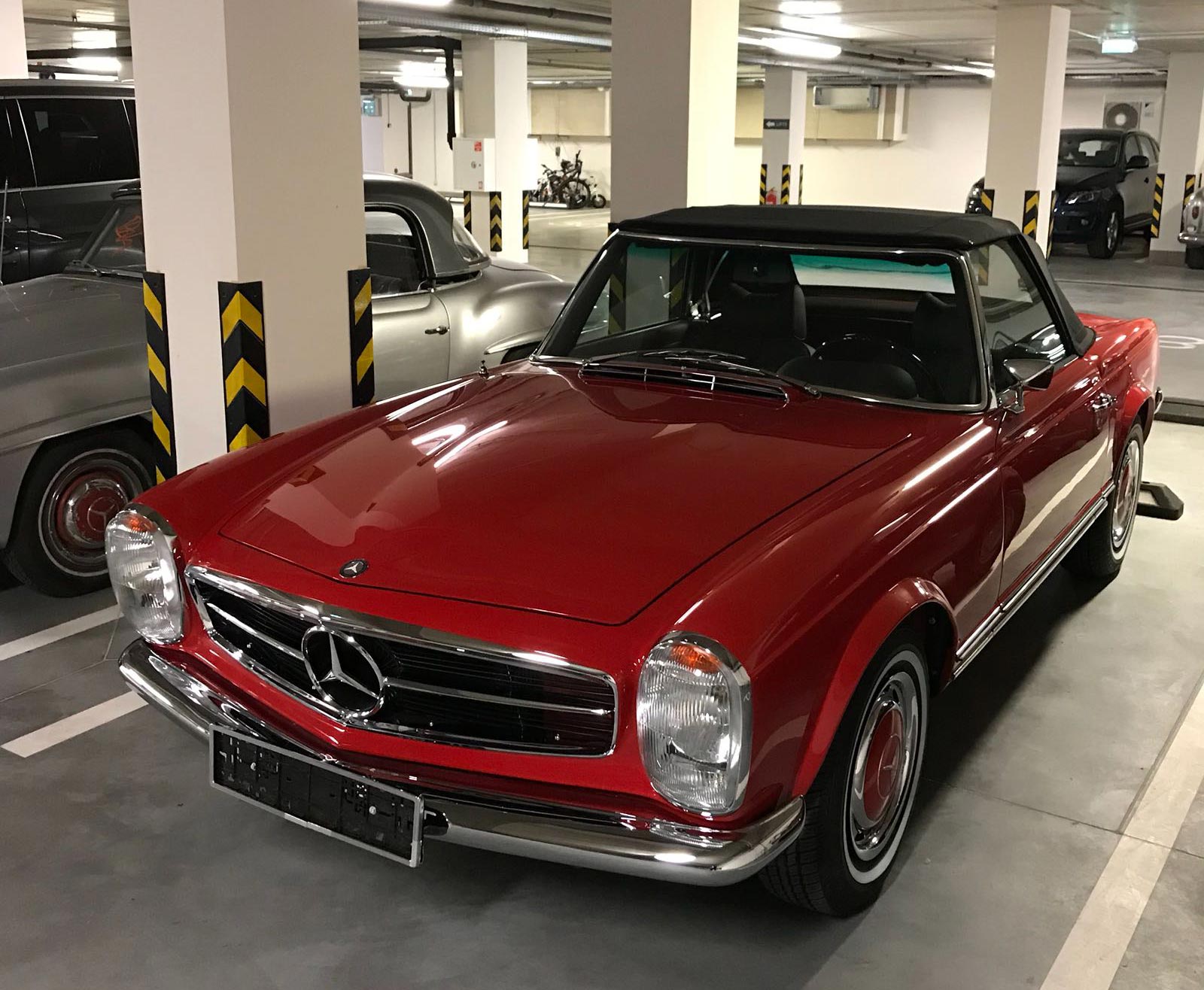 Mercedes Benz 280 SL w113 automatic 1970